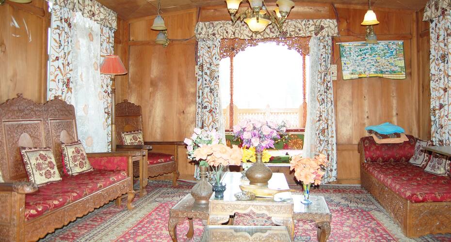 Pandora House Boat, Srinagar 3